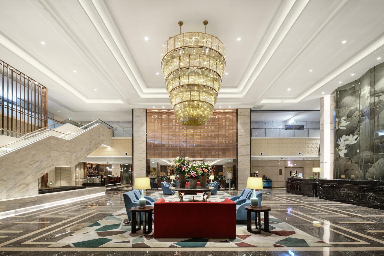 Jinan Luxury Blue Horizon Hotel Экстерьер фото