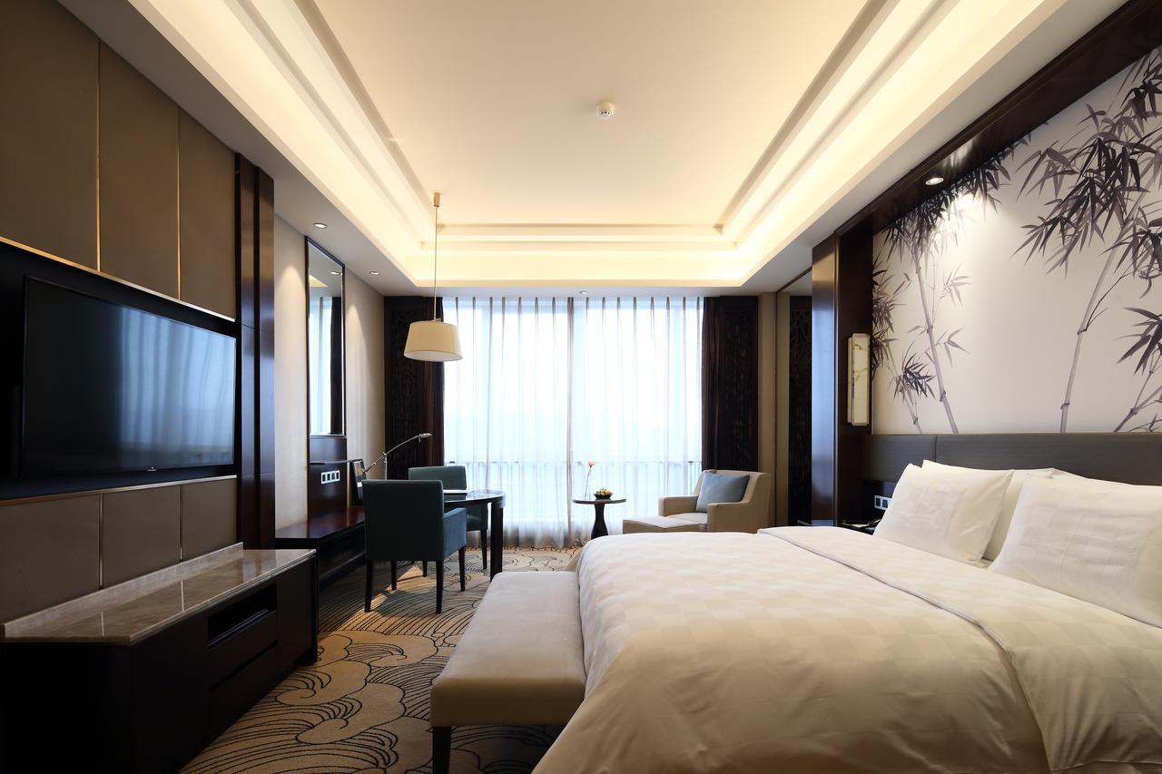 Jinan Luxury Blue Horizon Hotel Экстерьер фото