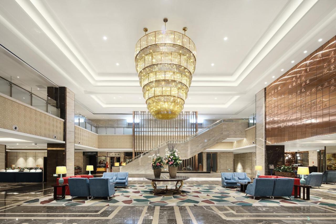 Jinan Luxury Blue Horizon Hotel Экстерьер фото