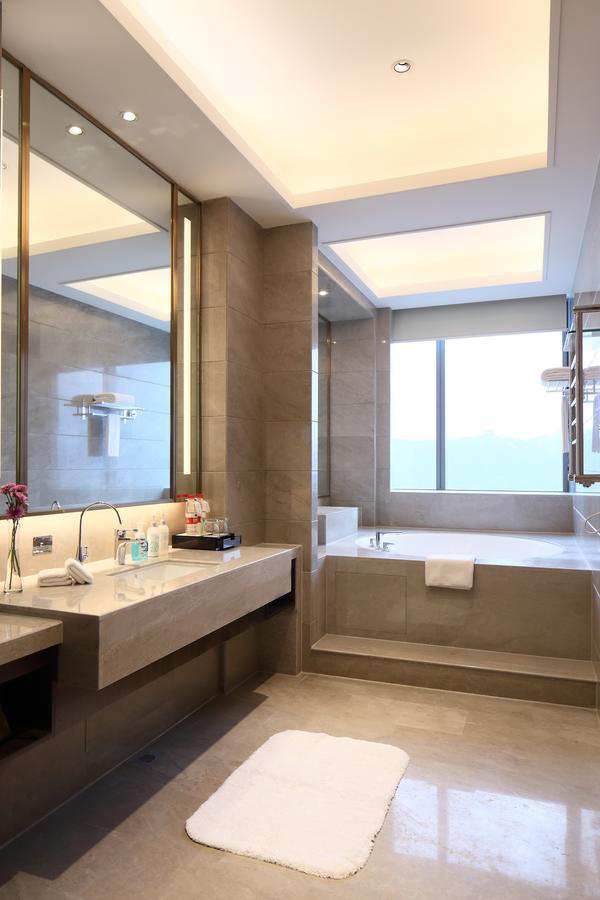 Jinan Luxury Blue Horizon Hotel Экстерьер фото