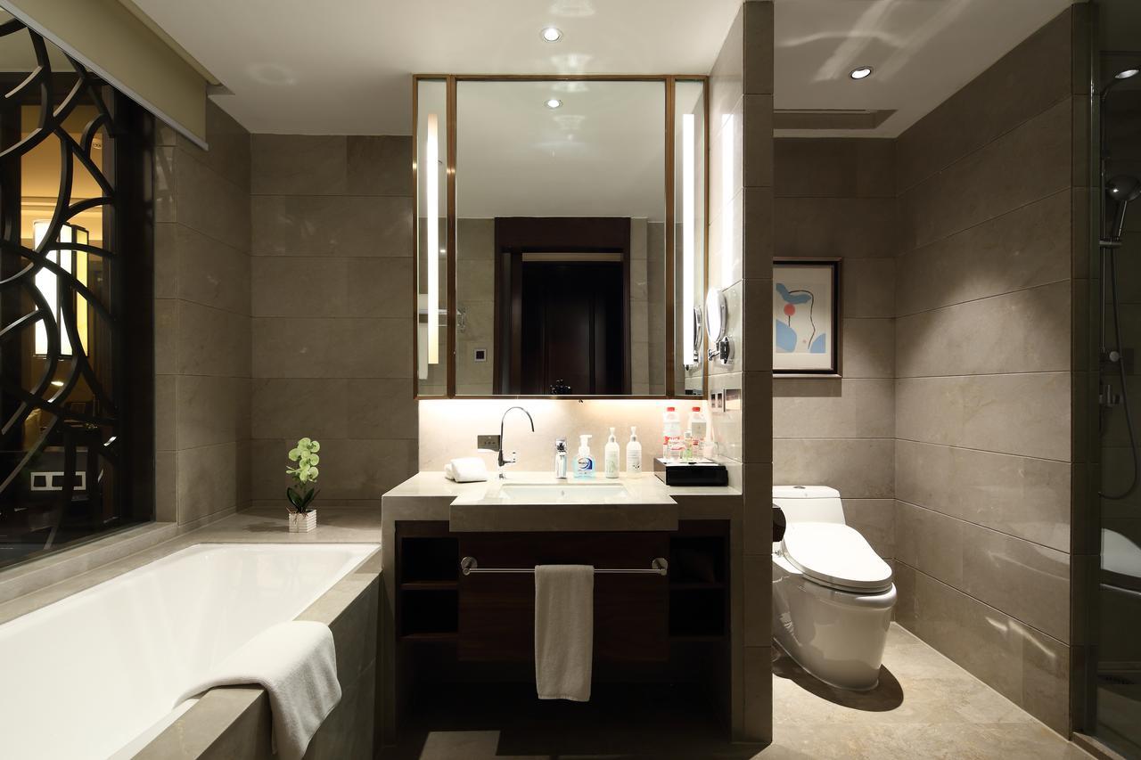 Jinan Luxury Blue Horizon Hotel Экстерьер фото