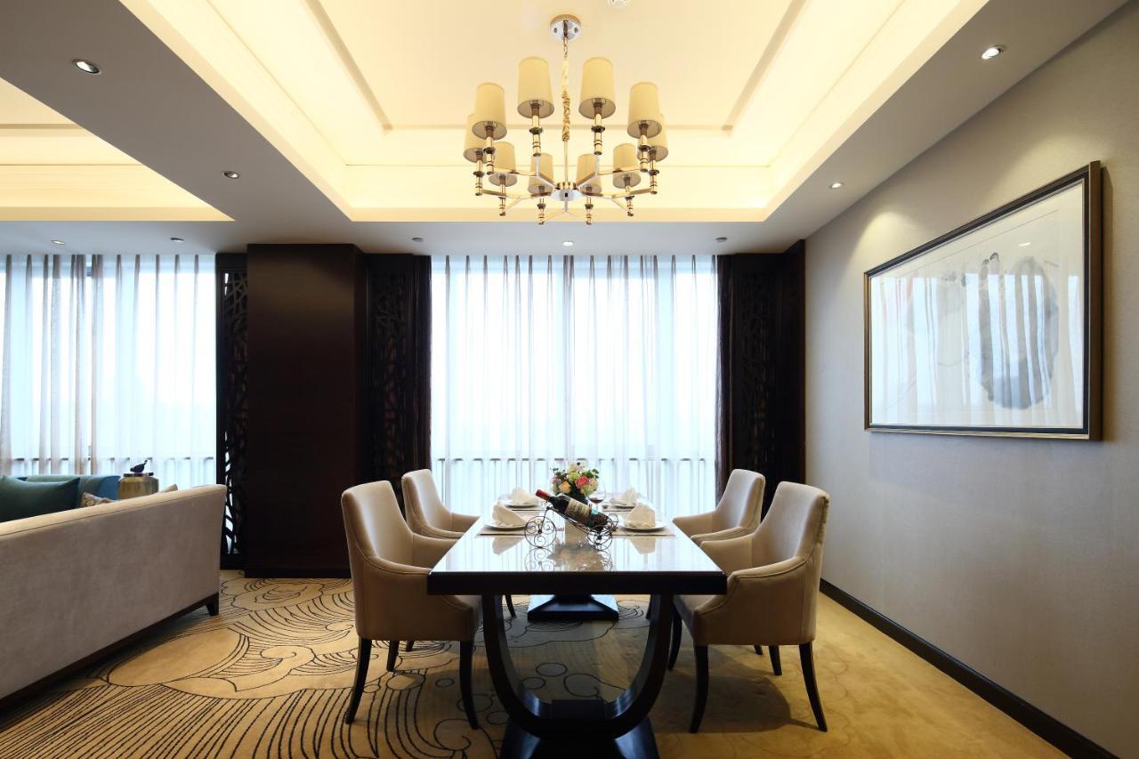 Jinan Luxury Blue Horizon Hotel Экстерьер фото