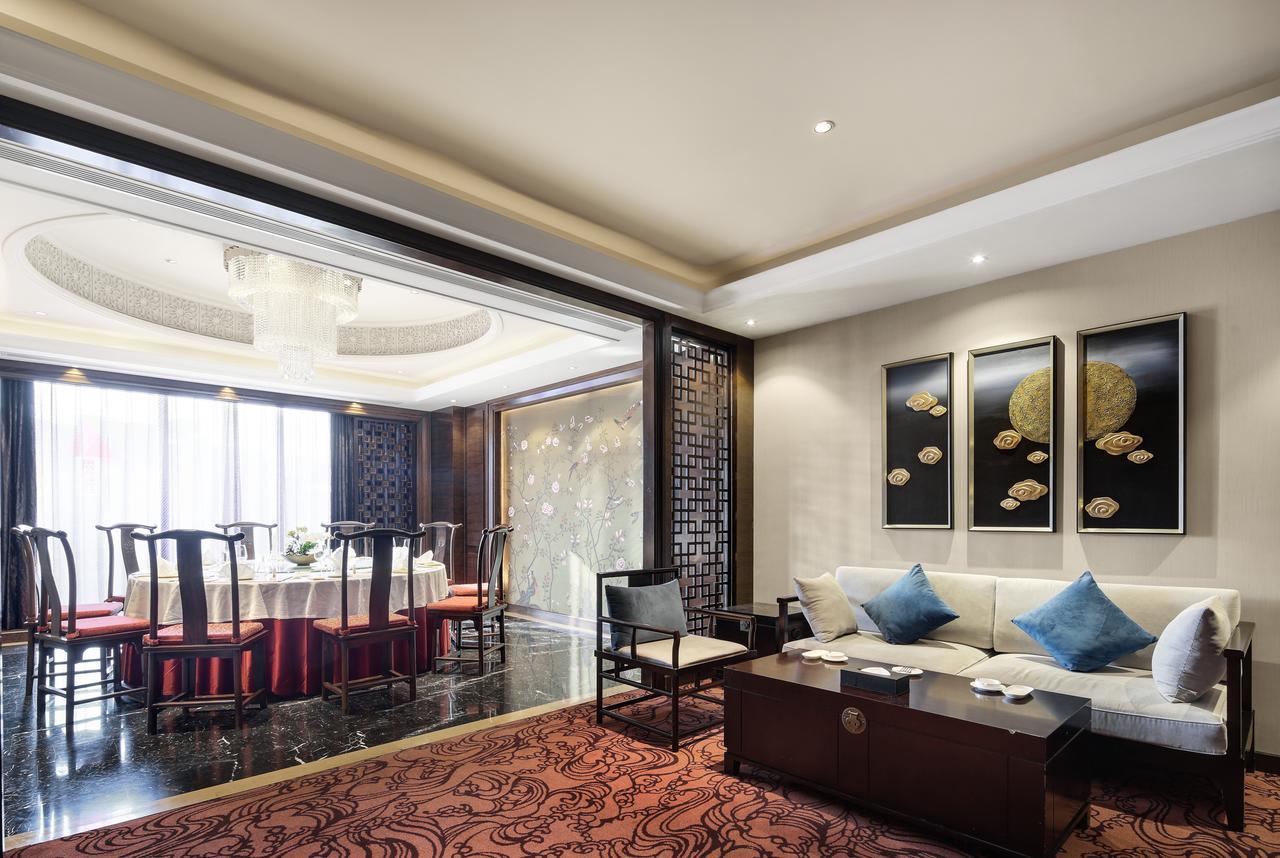 Jinan Luxury Blue Horizon Hotel Экстерьер фото
