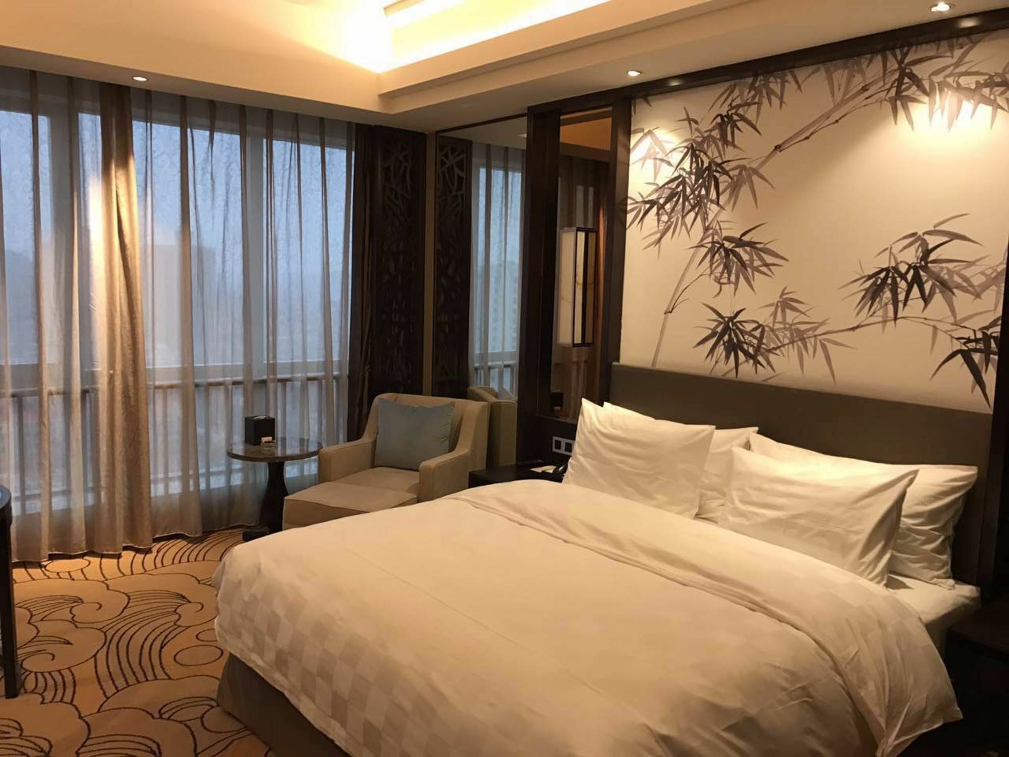 Jinan Luxury Blue Horizon Hotel Экстерьер фото
